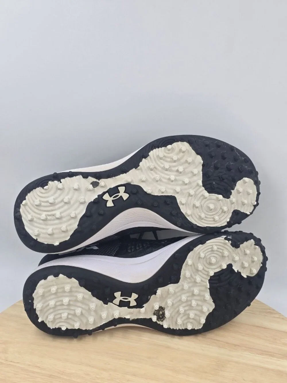 Under Armour Womens Glyde 2.0 Turf Softball Shoes  Size 7 3026604